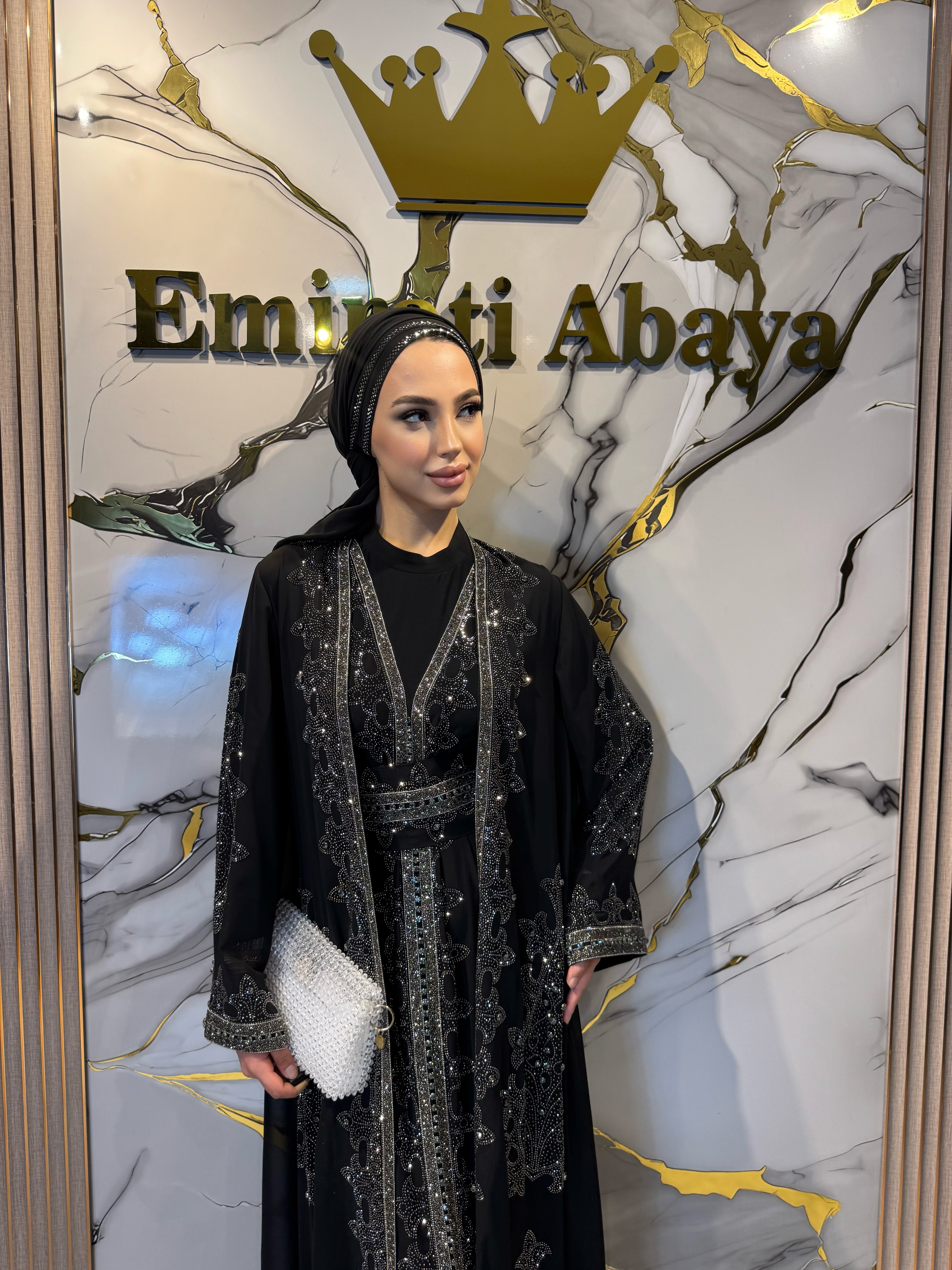 Hematit Taş İşlemeli Kuyruklu Yöresel Abaya