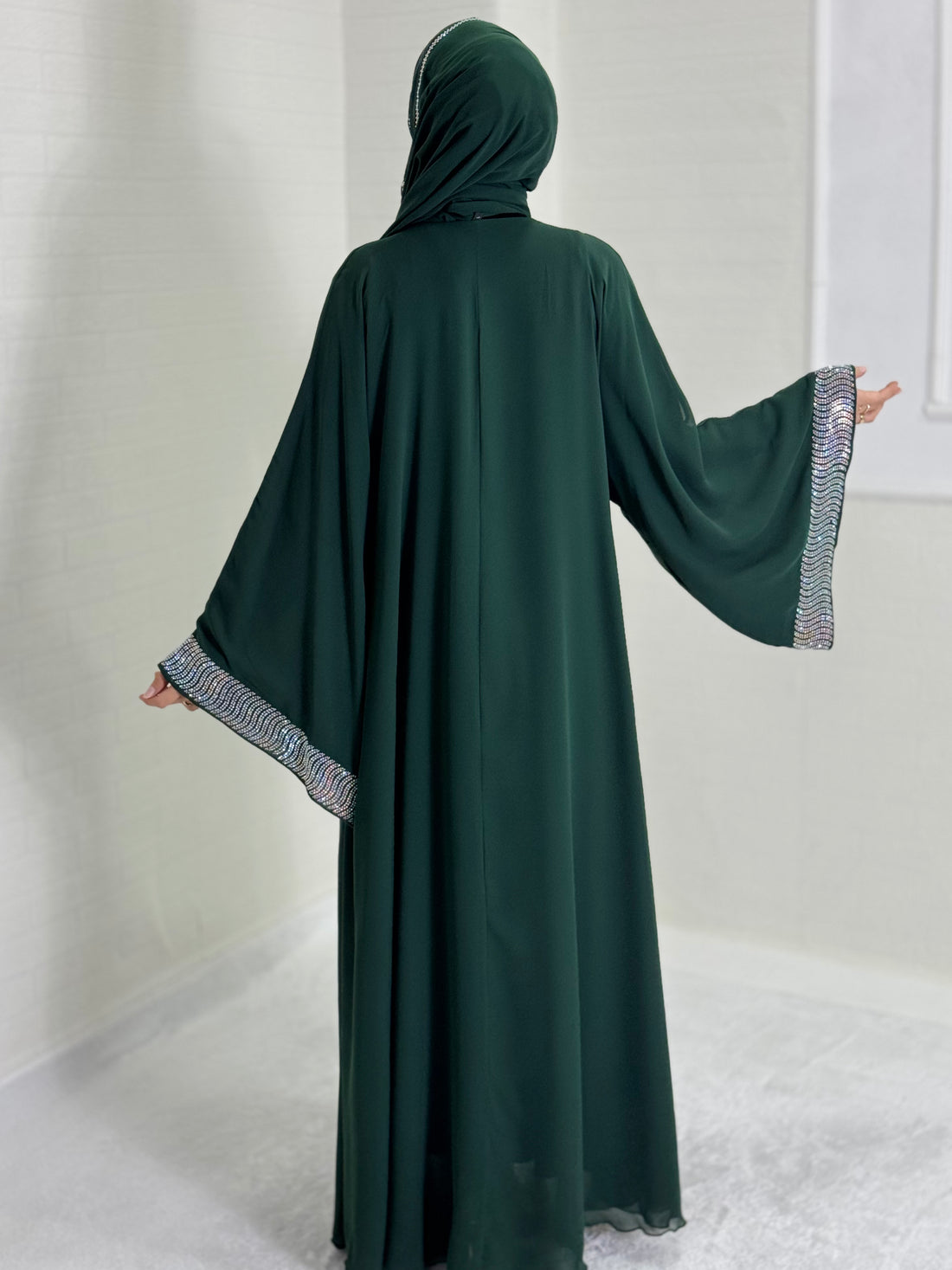 دبي الأسود د