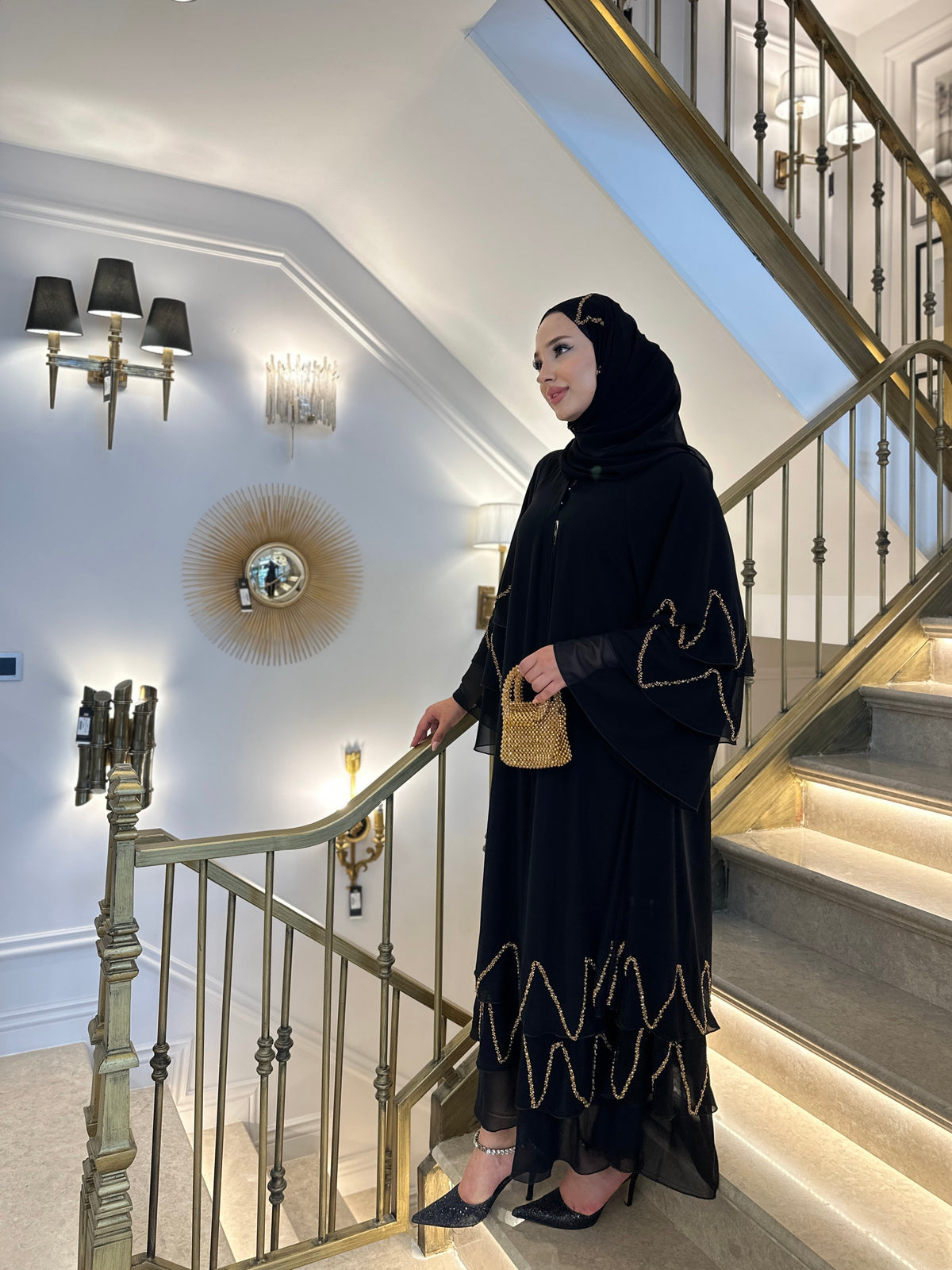 El İşlemesi Sarı Taşlı Siyah Şifon Abaya M1 DGSB - Zarif El İşçiliği Model