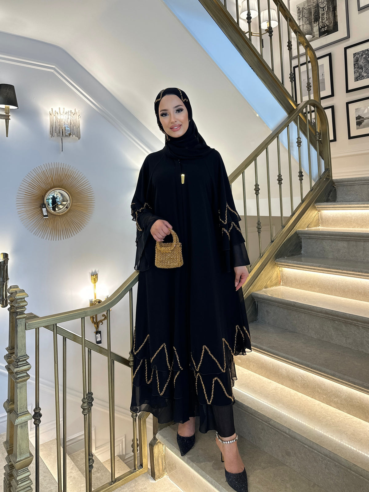 El İşlemesi Sarı Taşlı Siyah Şifon Abaya M1 DGSB - Zarif El İşçiliği Model