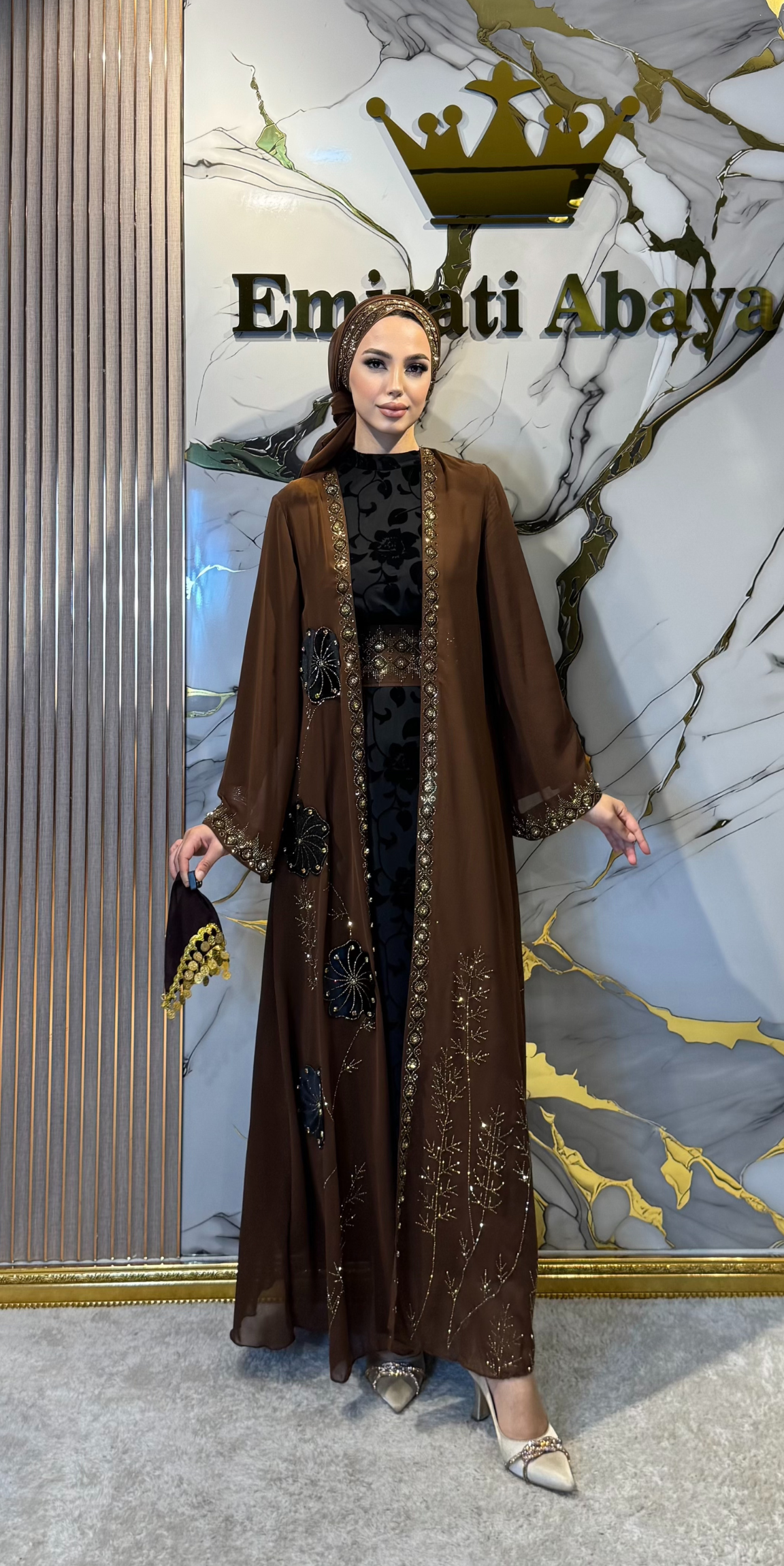 Gold Çiçek Taş İşlemeli Kahverengi Yöresel Şifon Abaya