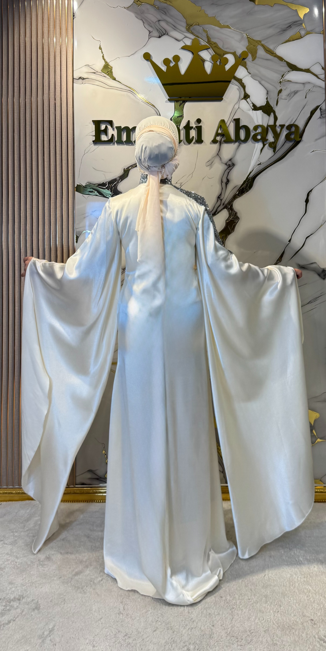 Krem El İşlemeli Çiçek Beyaz Taş Detaylı Saten Abiye