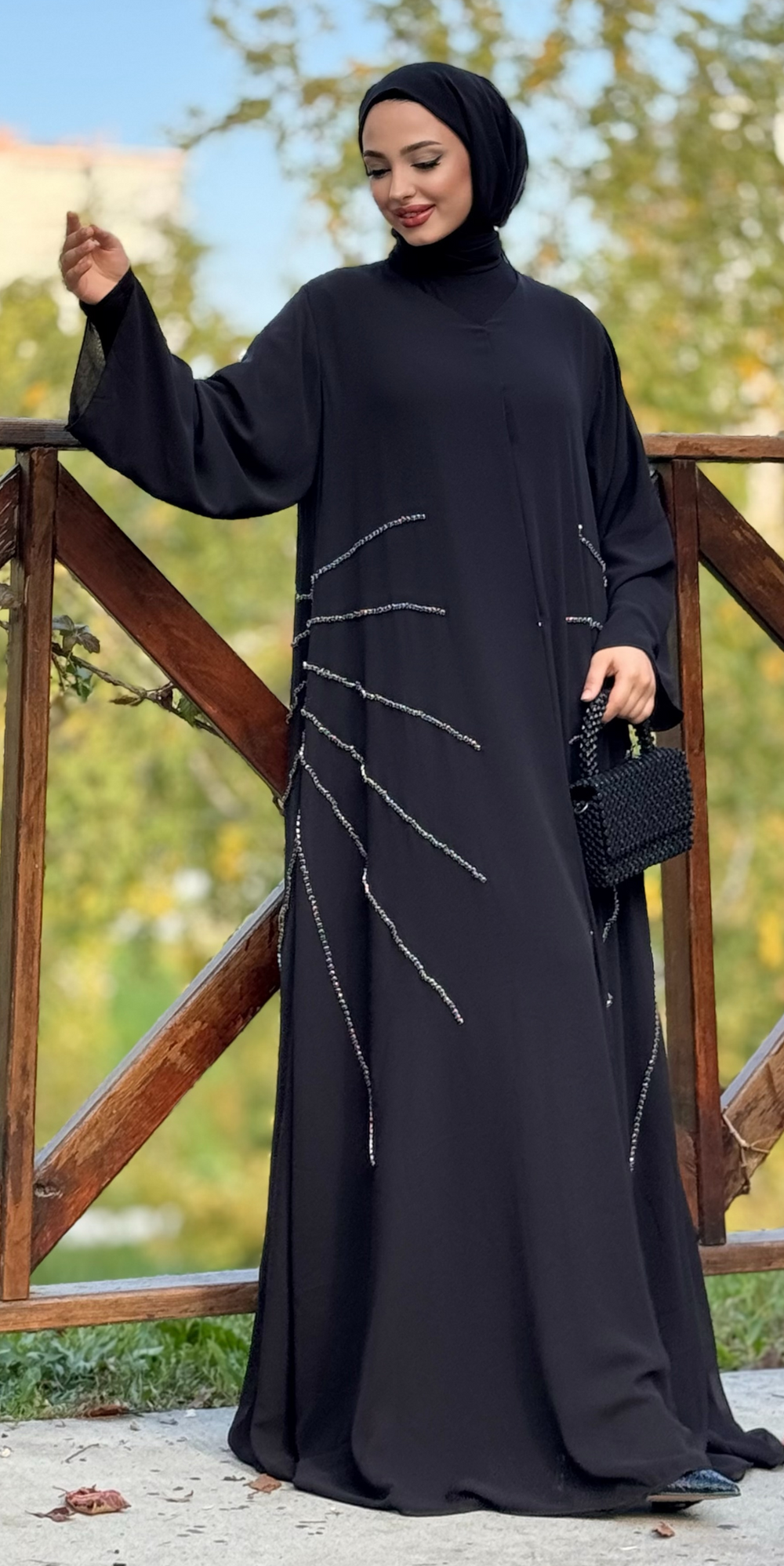 Yanları Kristal Taşlı Siyah Şifon Abaya - Zarif Şık Model TM91 Chakma