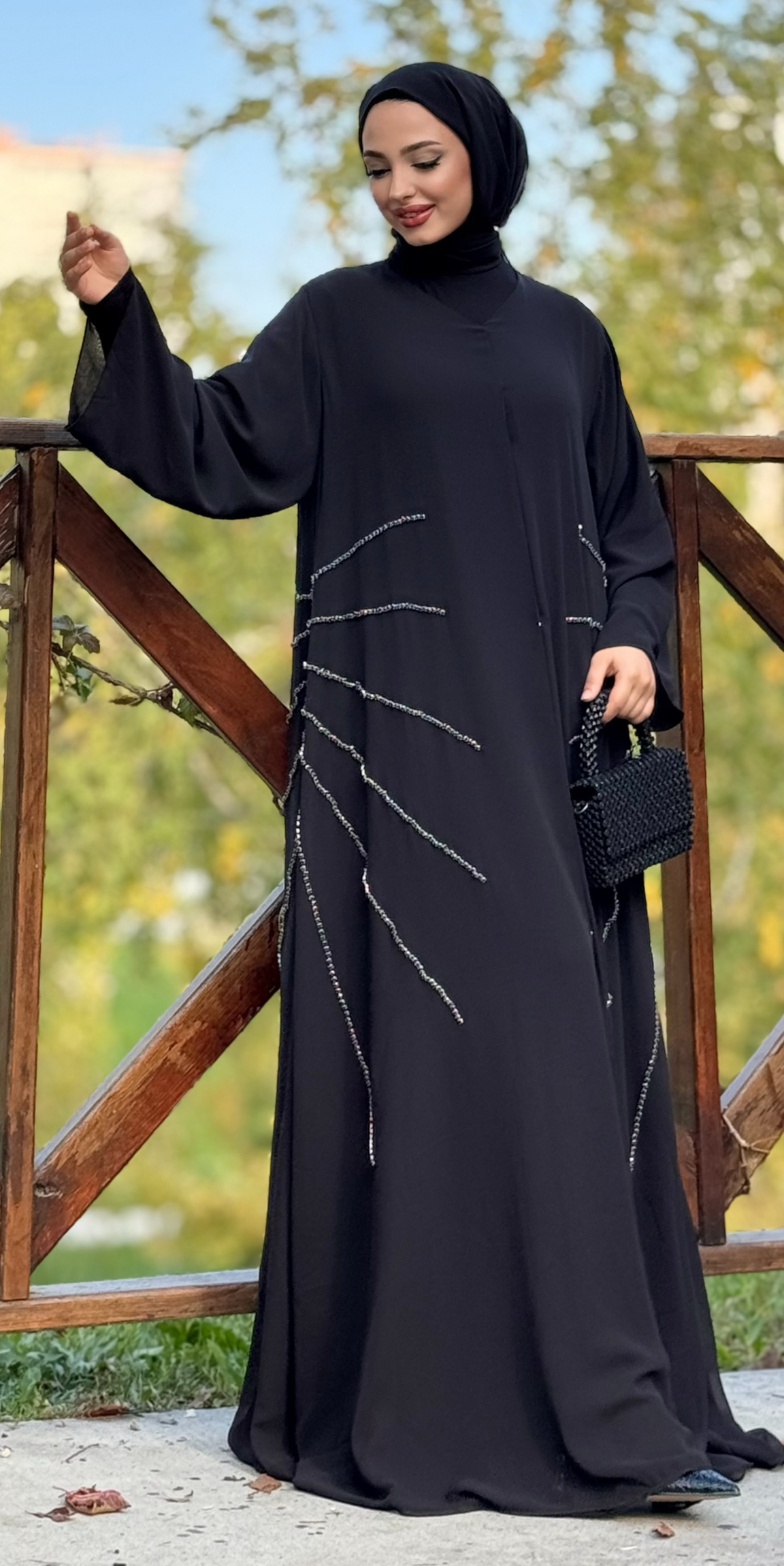 Yanları Kristal Taşlı Siyah Şifon Abaya - Zarif Şık Model TM91 Chakma