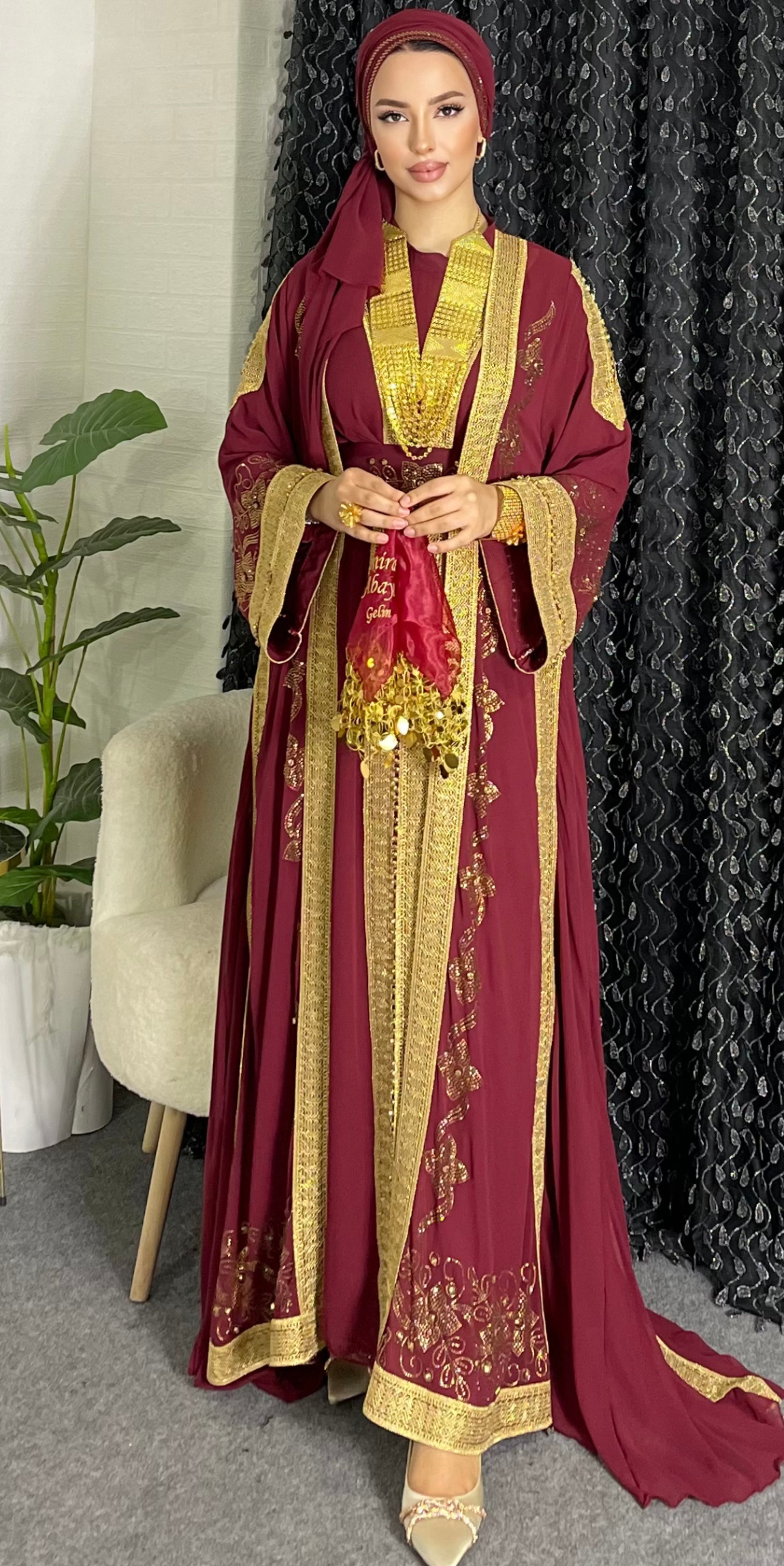 Gold Çiçek desenli Yöresel Bordo Abaya