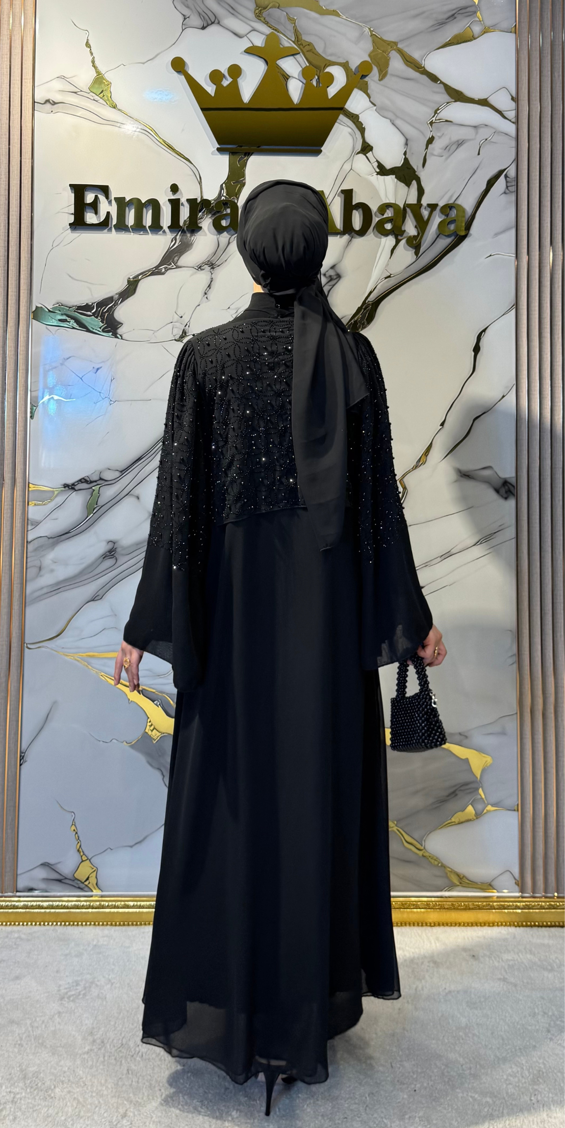 Üst Kısmı Taşlı ve İncili Siyah Abaya TM30 BSB