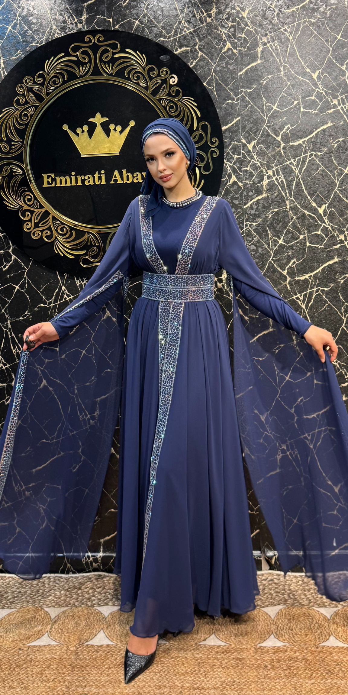Işıltılı Taş Şeritli Yöresel Lacivert Abaya