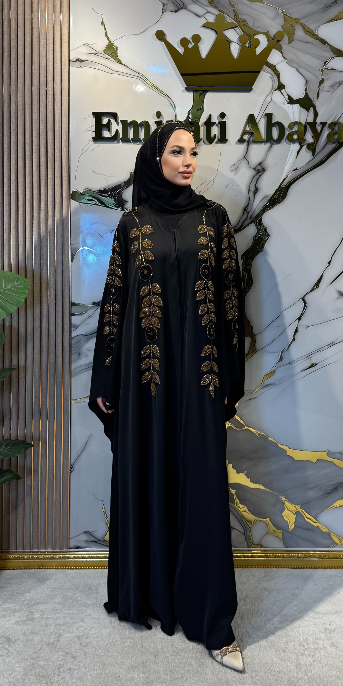 Altın Çiçek El İşlemeli Dubai İpek Abaya