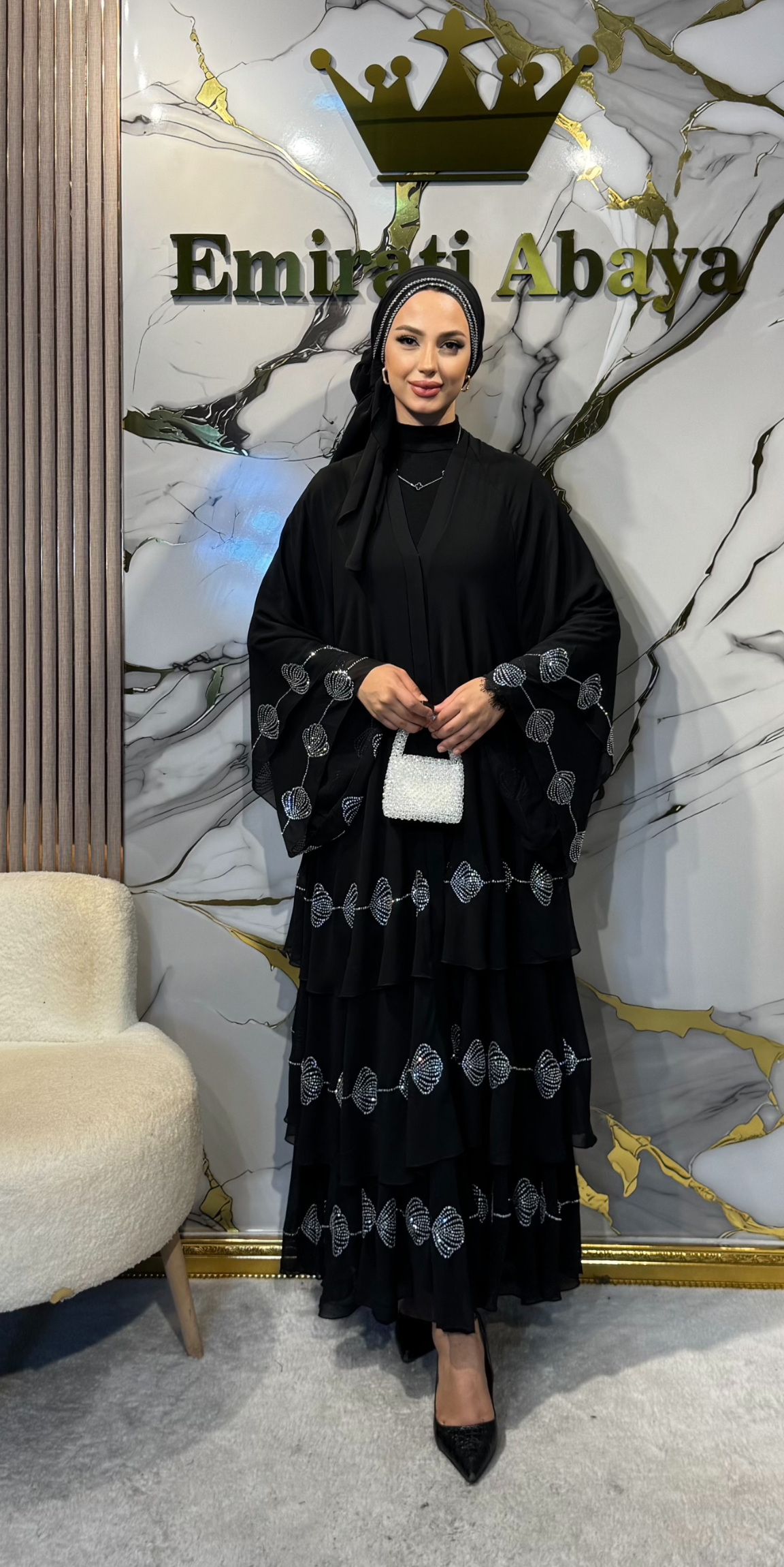 Etek Uçları Beyaz Çiçekli Üç Katlı Şifon Siyah Abaya