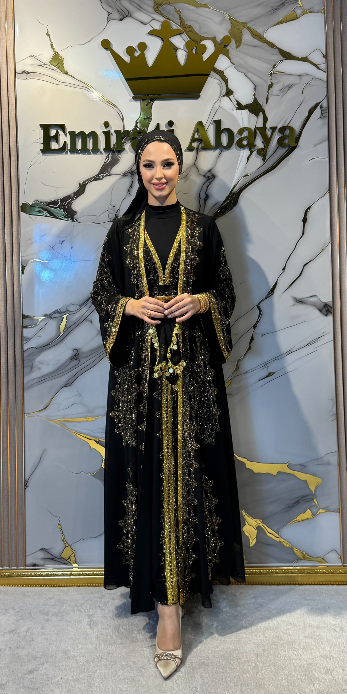 Gold Taş İşlemeli Kuyruklu Yöresel Abaya