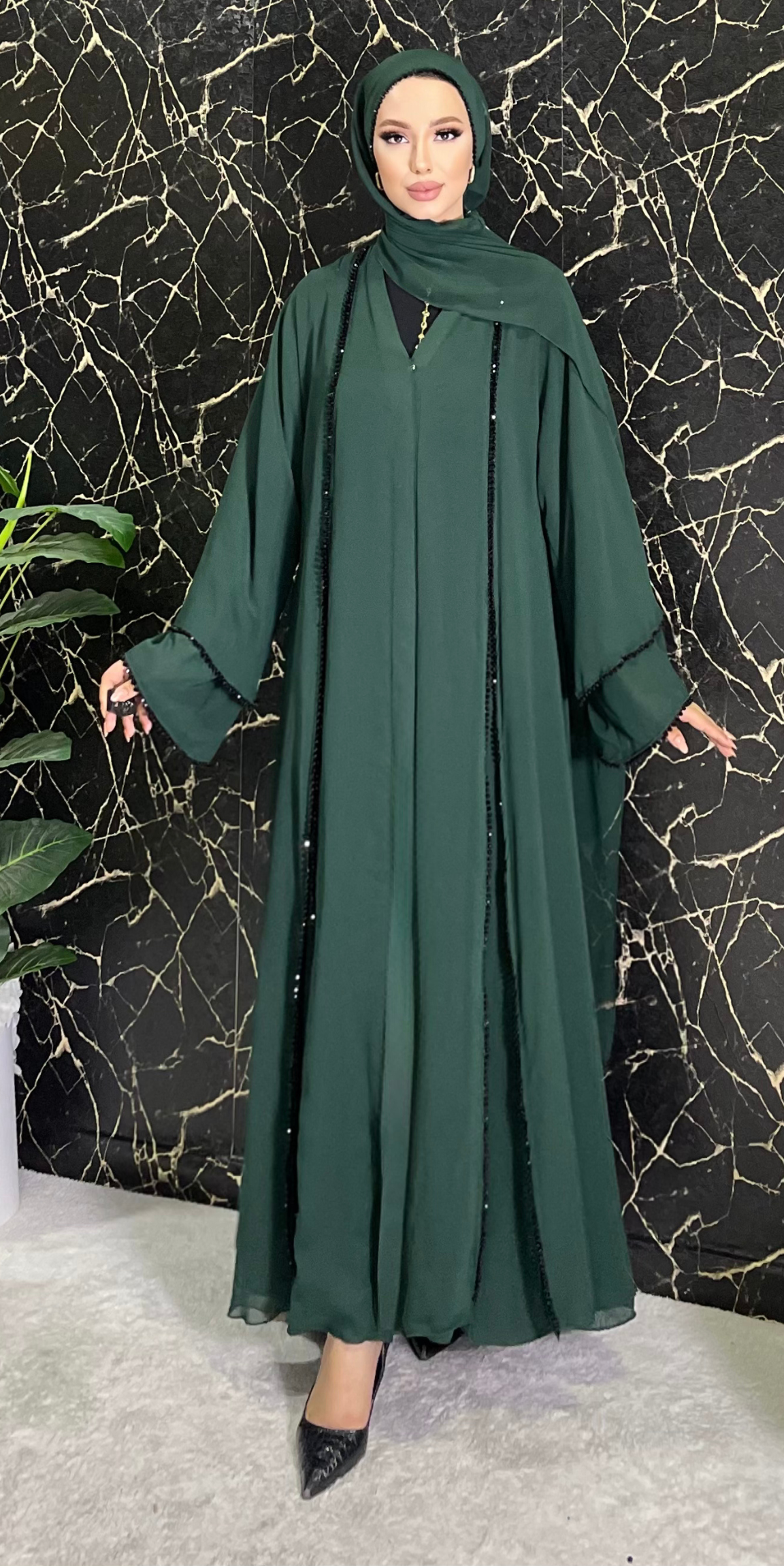 عباية سواروفسكي ساحرة