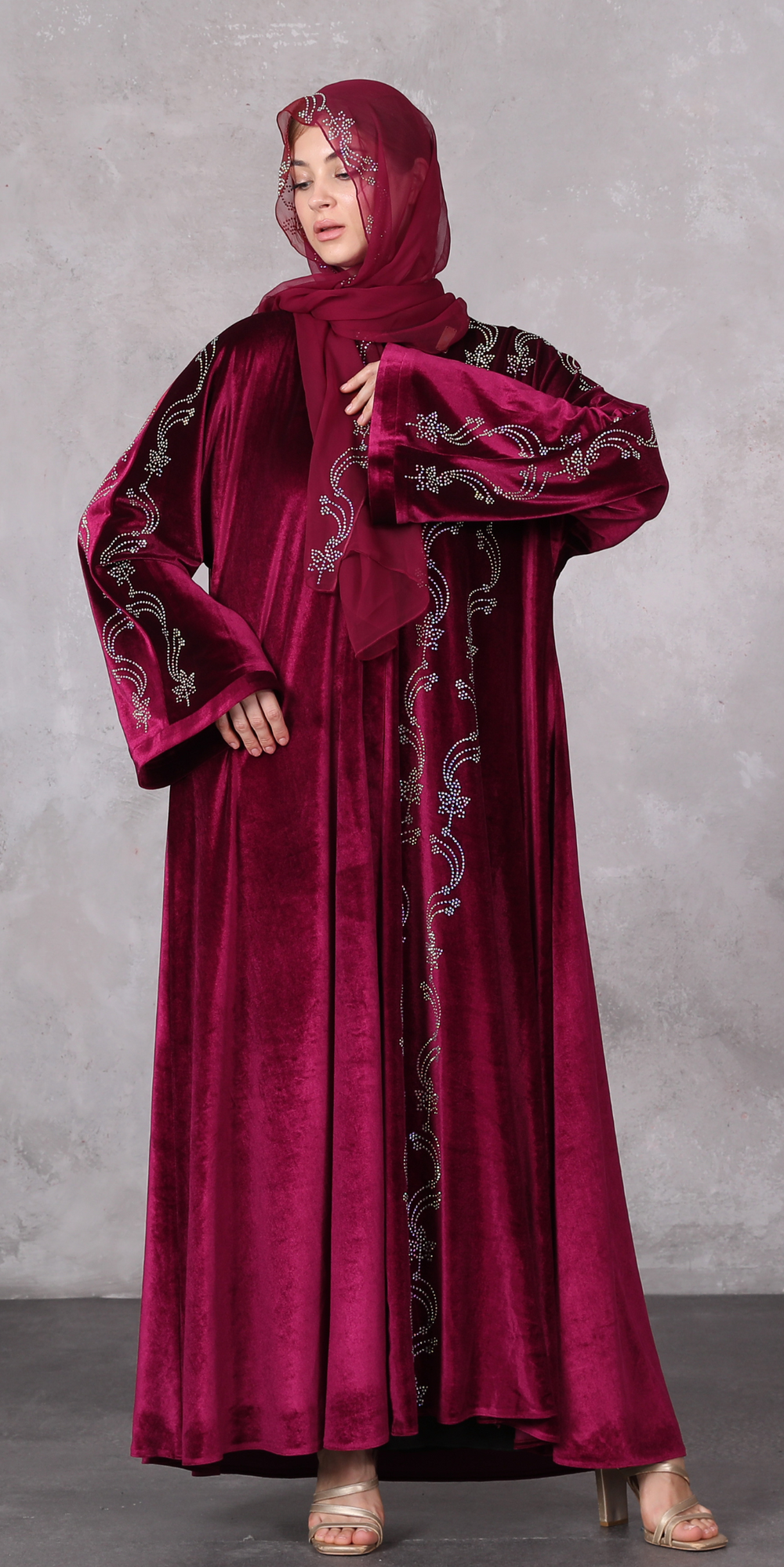 Omuzları Swarovski Taşlı Bordo Kadife Abaya M58 RED - Lüks Zarif Model