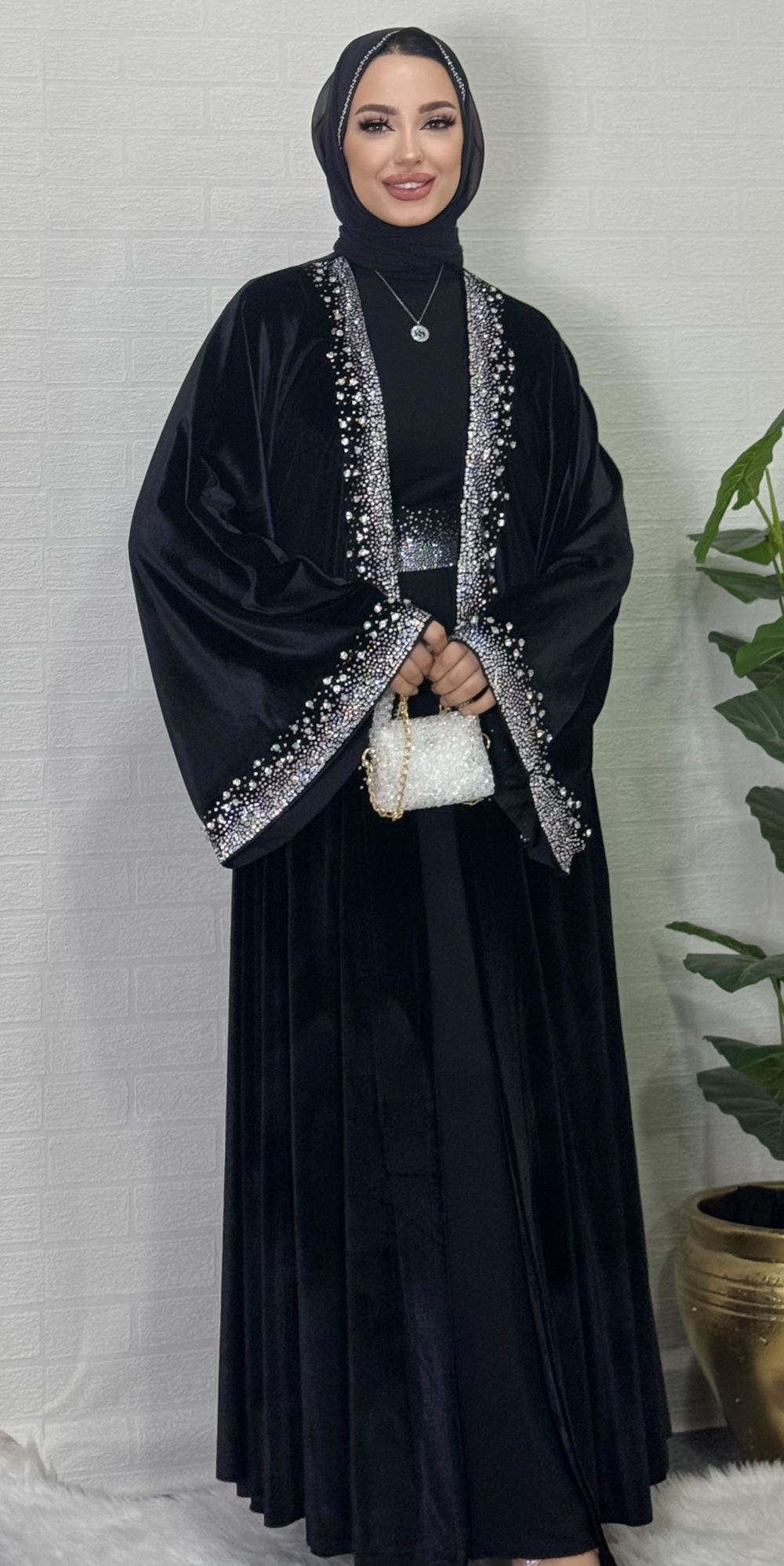 Önü Kristal Taşlı Şık Kadife Abaya - Şal ve Kemer Dahil Zarif Model TM47  WSVB