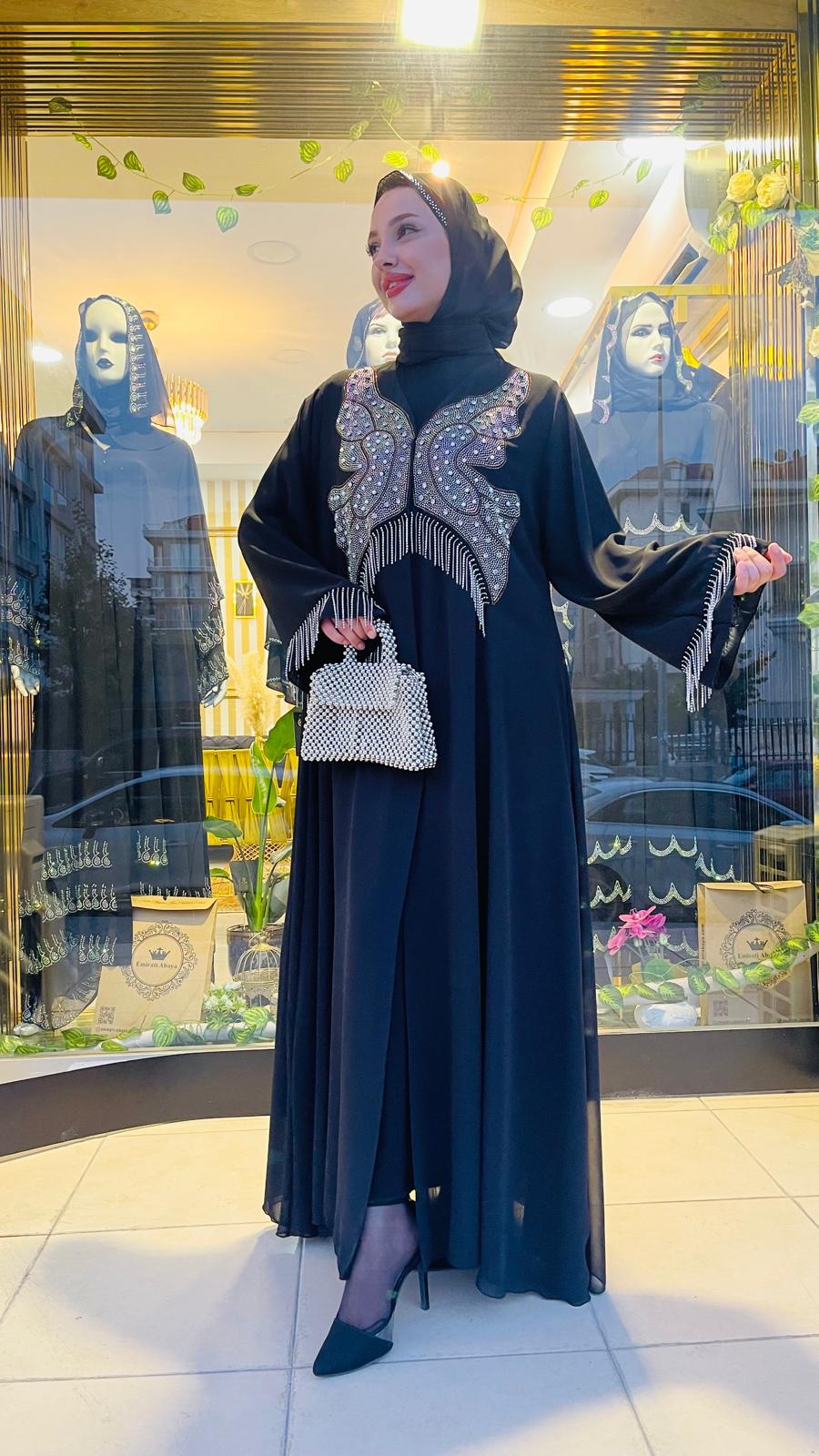 Önü Swarovski Kelebek Desenli Siyah Abaya