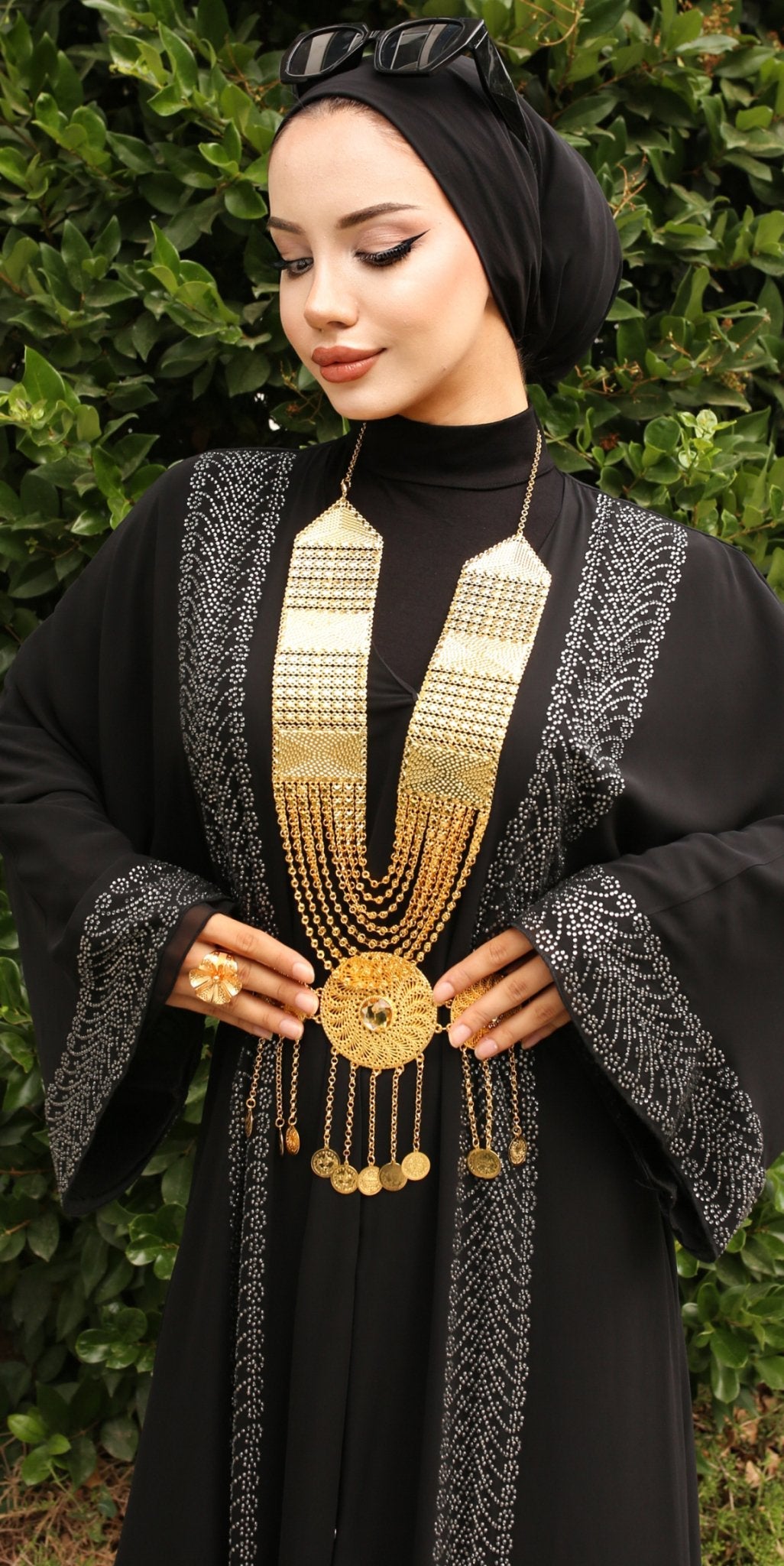 Black Gorse Hematite Abaya - Emirati Abaya TRBlack Gorse Hematite Abaya