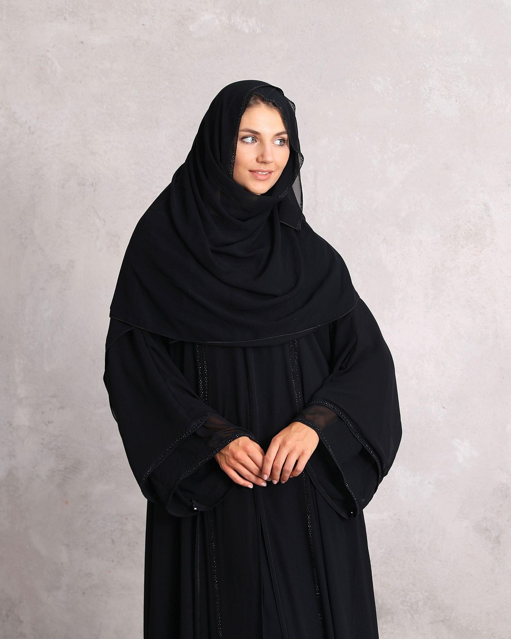 Black handmade Stone Abaya - Emirati Abaya TRBlack handmade Stone Abaya