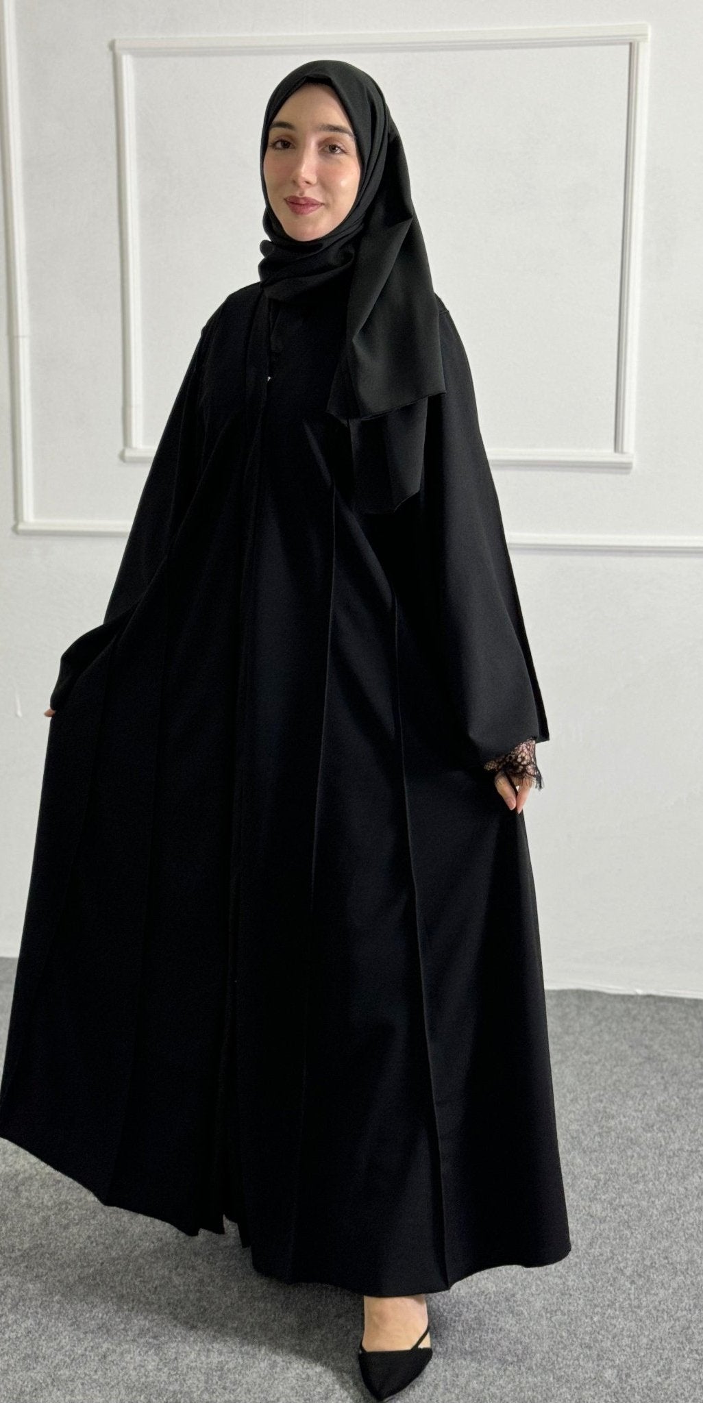 Black Scuba Crepe Wide Skirt Abaya - Emirati Abaya TRBlack Scuba Crepe Wide Skirt Abaya