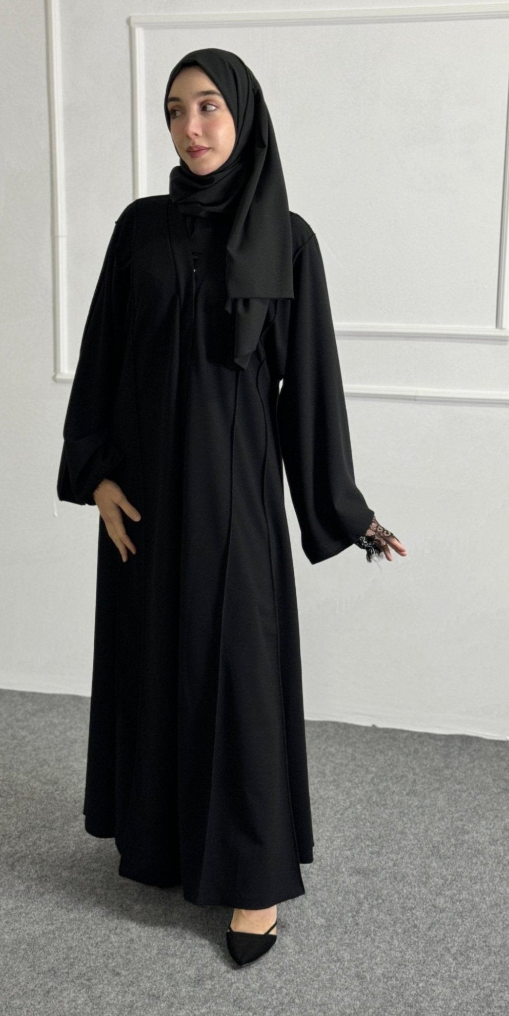 Black Scuba Crepe Wide Skirt Abaya - Emirati Abaya TRBlack Scuba Crepe Wide Skirt Abaya