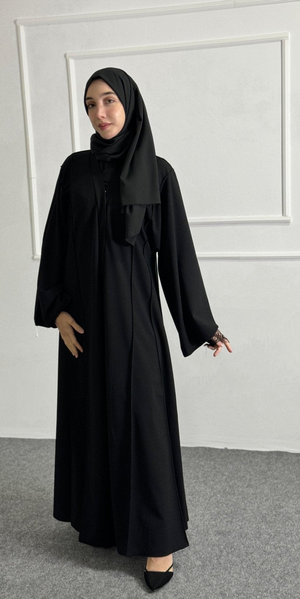 Black Scuba Crepe Wide Skirt Abaya - Emirati Abaya TRBlack Scuba Crepe Wide Skirt Abaya