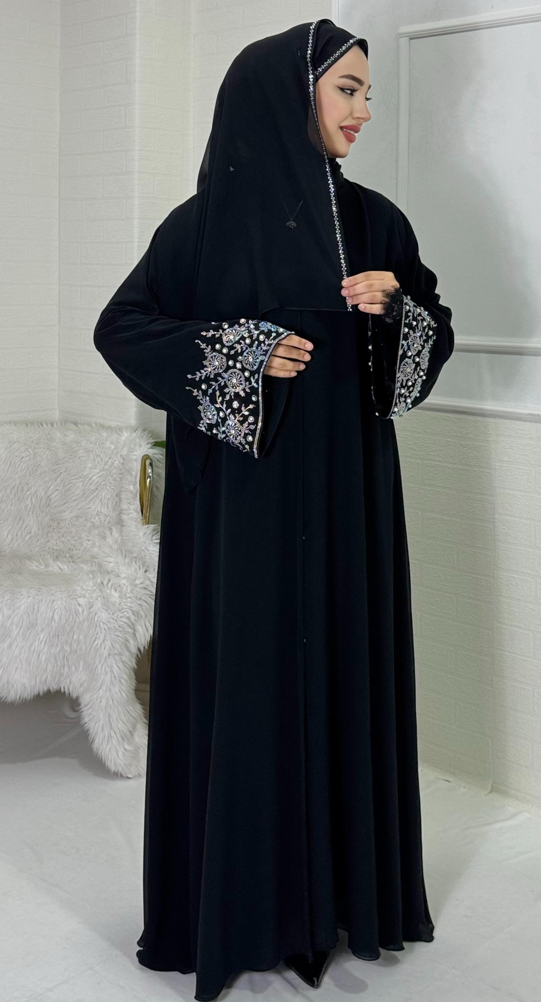 Kolleri Swarovski Taş Desenli Siyah Abaya