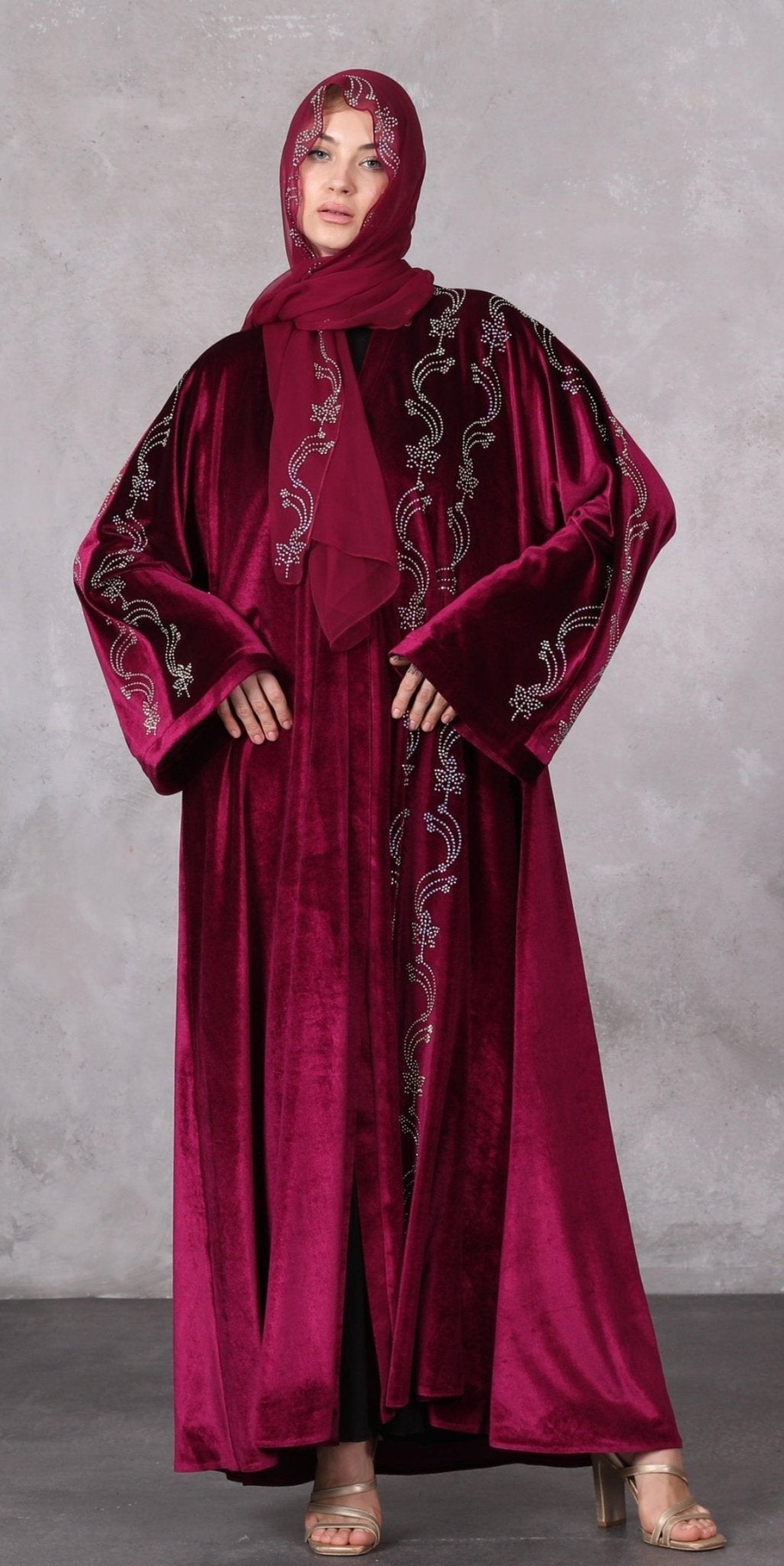 Crimson Luxury: Red Velvet Abaya with Rainbow Embroidered Stones - Emirati Abaya TRCrimson Luxury: Red Velvet Abaya with Rainbow Embroidered Stones