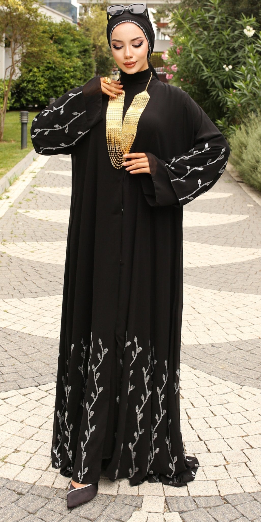 Crystal Tail Elegance Abaya - Emirati Abaya TRCrystal Tail Elegance Abaya