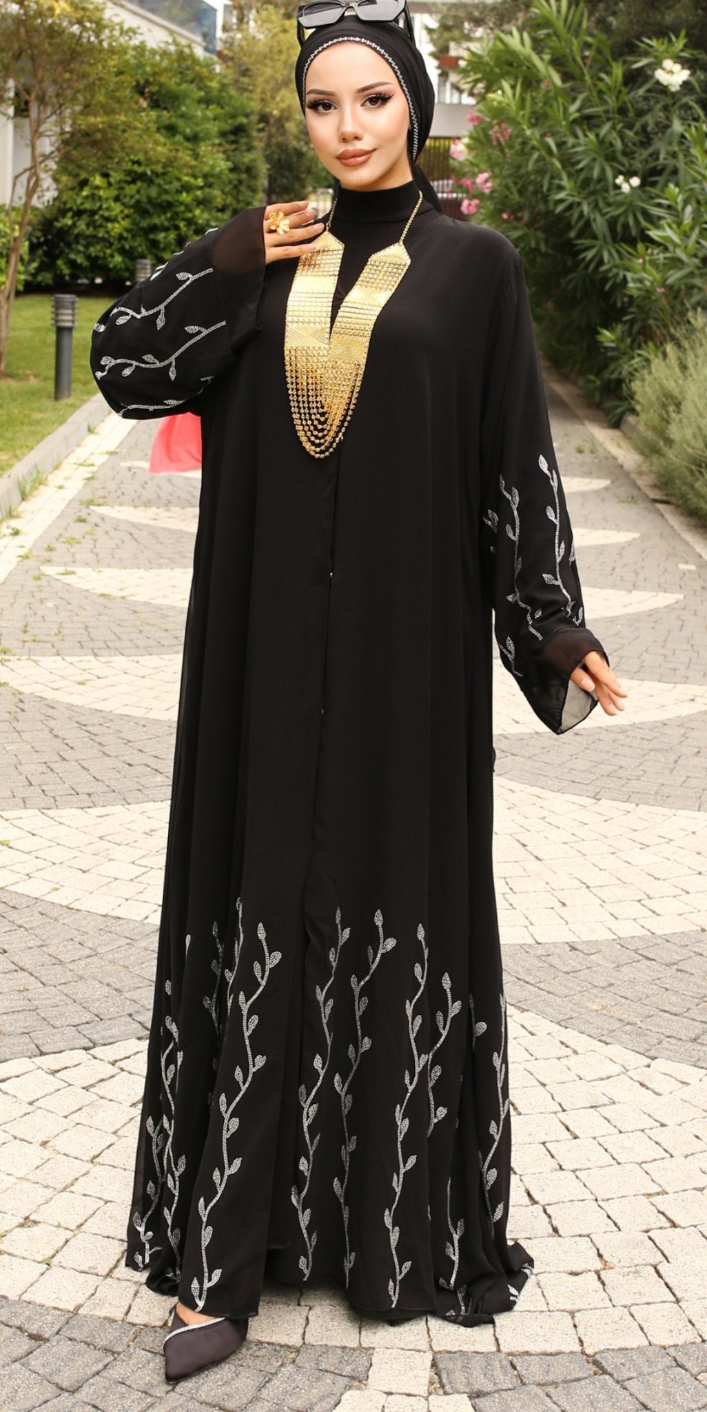 Crystal Tail Elegance Abaya - Emirati Abaya TRCrystal Tail Elegance Abaya