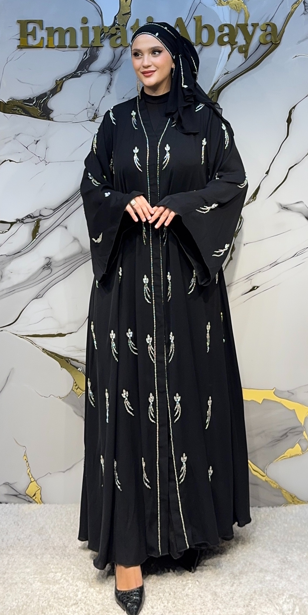 El İşlemeli Beyaz Taşlı Siyah Dubai Abaya EF0063 WSB önden