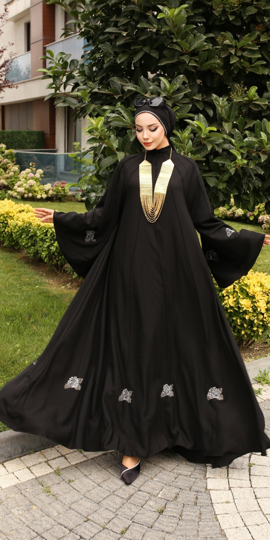 Elegant Rosette Skirt Dress - Emirati Abaya TRElegant Rosette Skirt Dress