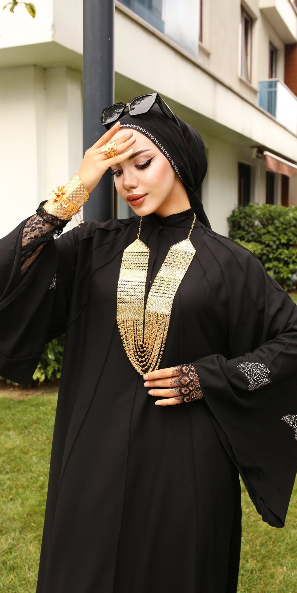 Elegant Rosette Skirt Dress - Emirati Abaya TRElegant Rosette Skirt Dress