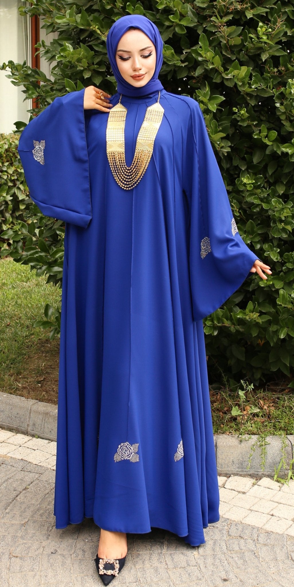 Elegant Rosette Skirt Dress - Emirati Abaya TRElegant Rosette Skirt Dress