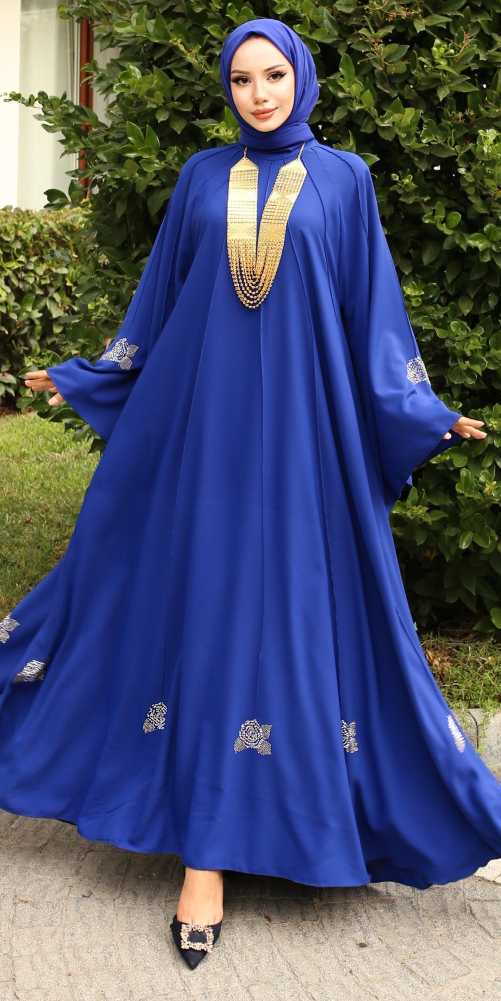Elegant Rosette Skirt Dress - Emirati Abaya TRElegant Rosette Skirt Dress