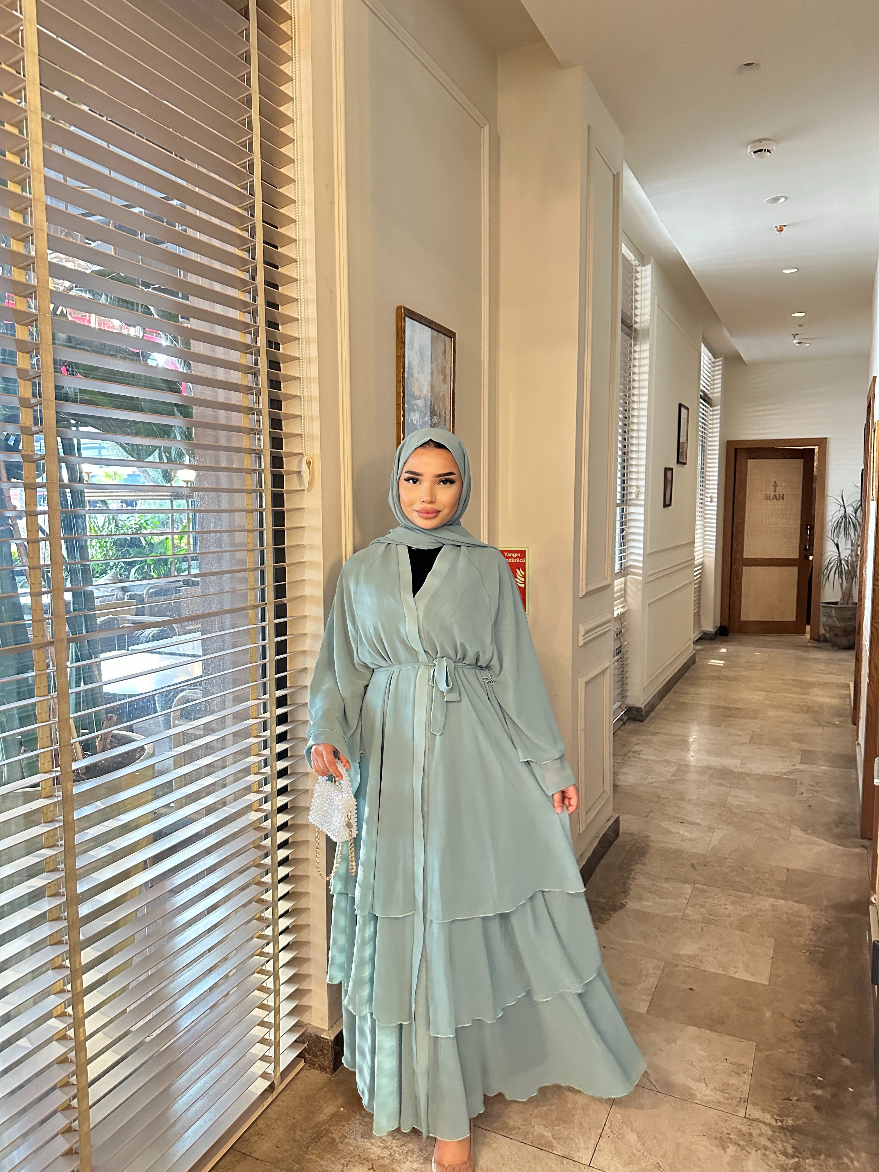 Mint Yeşili 3 Katli Şifon Abaya