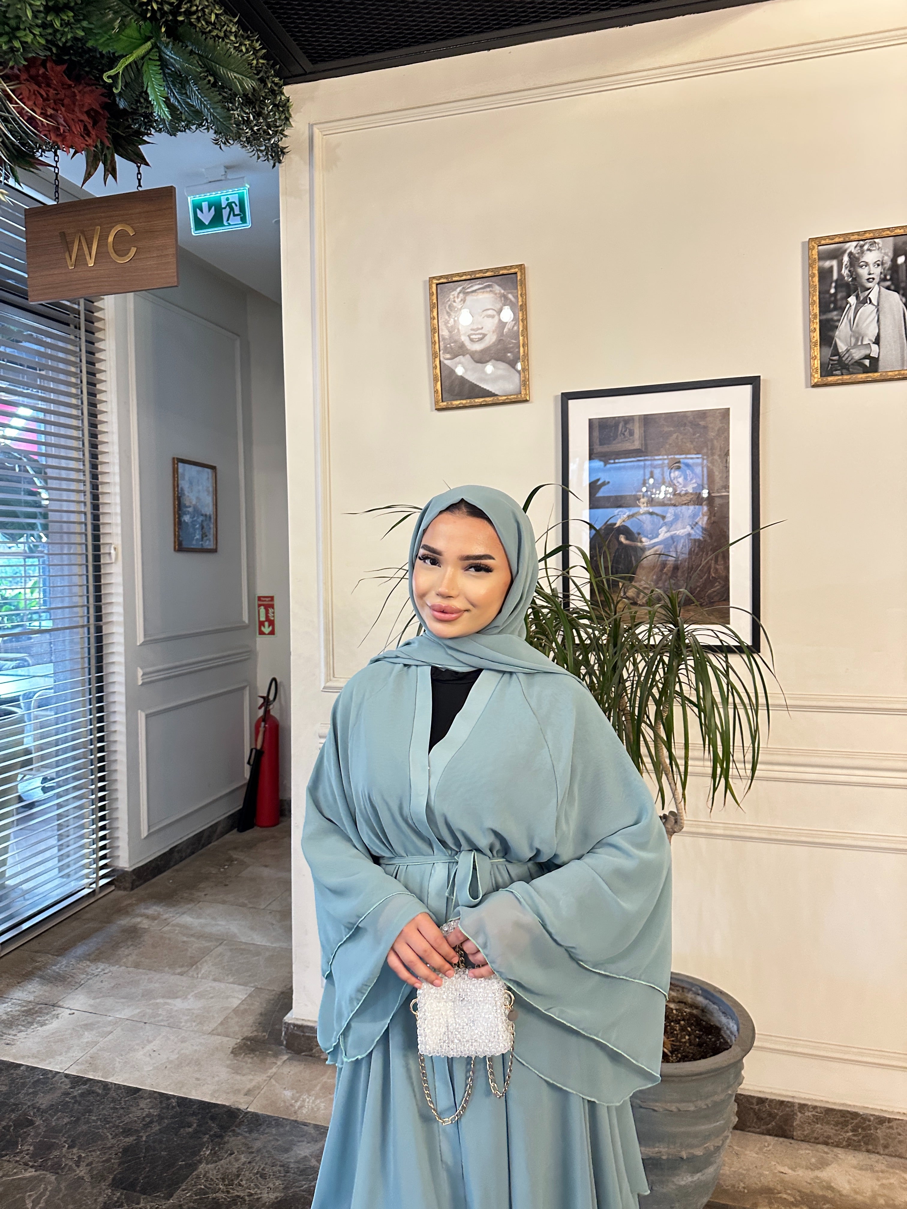 Mint Yeşili 3 Katli Şifon Abaya