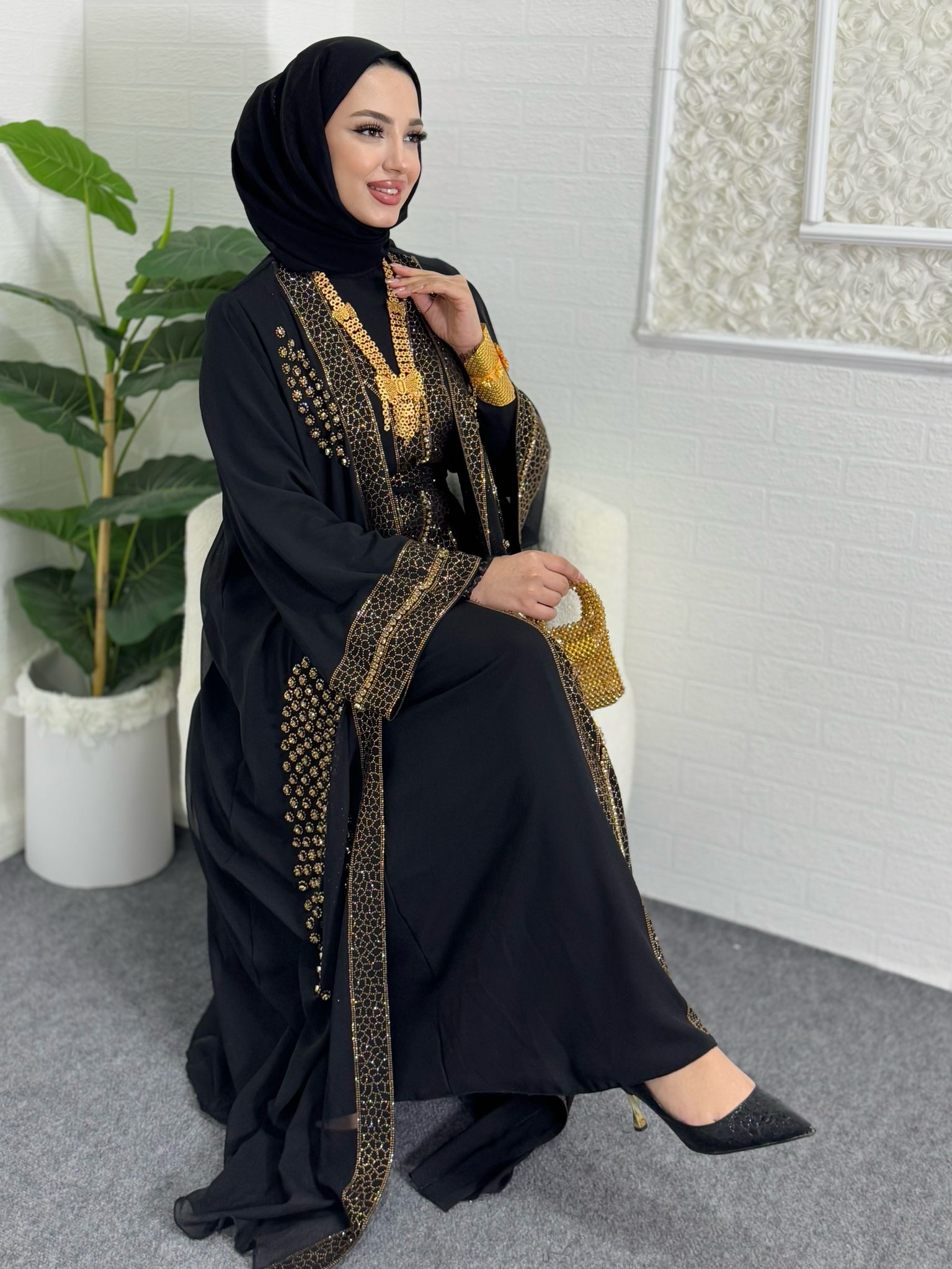 Önü Açık Gold Yöresel Abaya