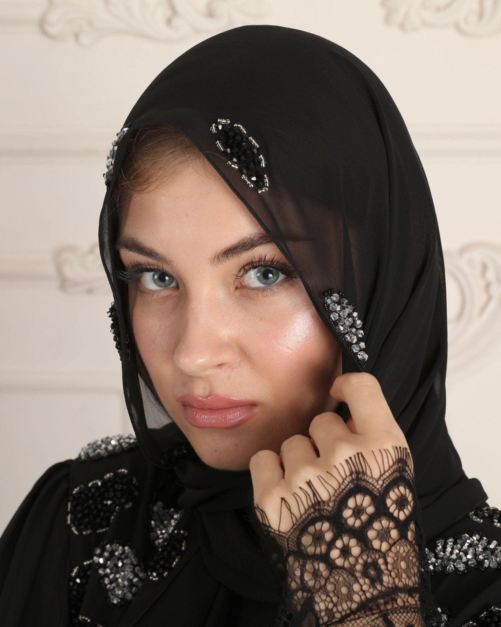 Timeless Elegance: Black Chiffon Abaya with Handmade Stones - Emirati Abaya TRTimeless Elegance: Black Chiffon Abaya with Handmade Stones