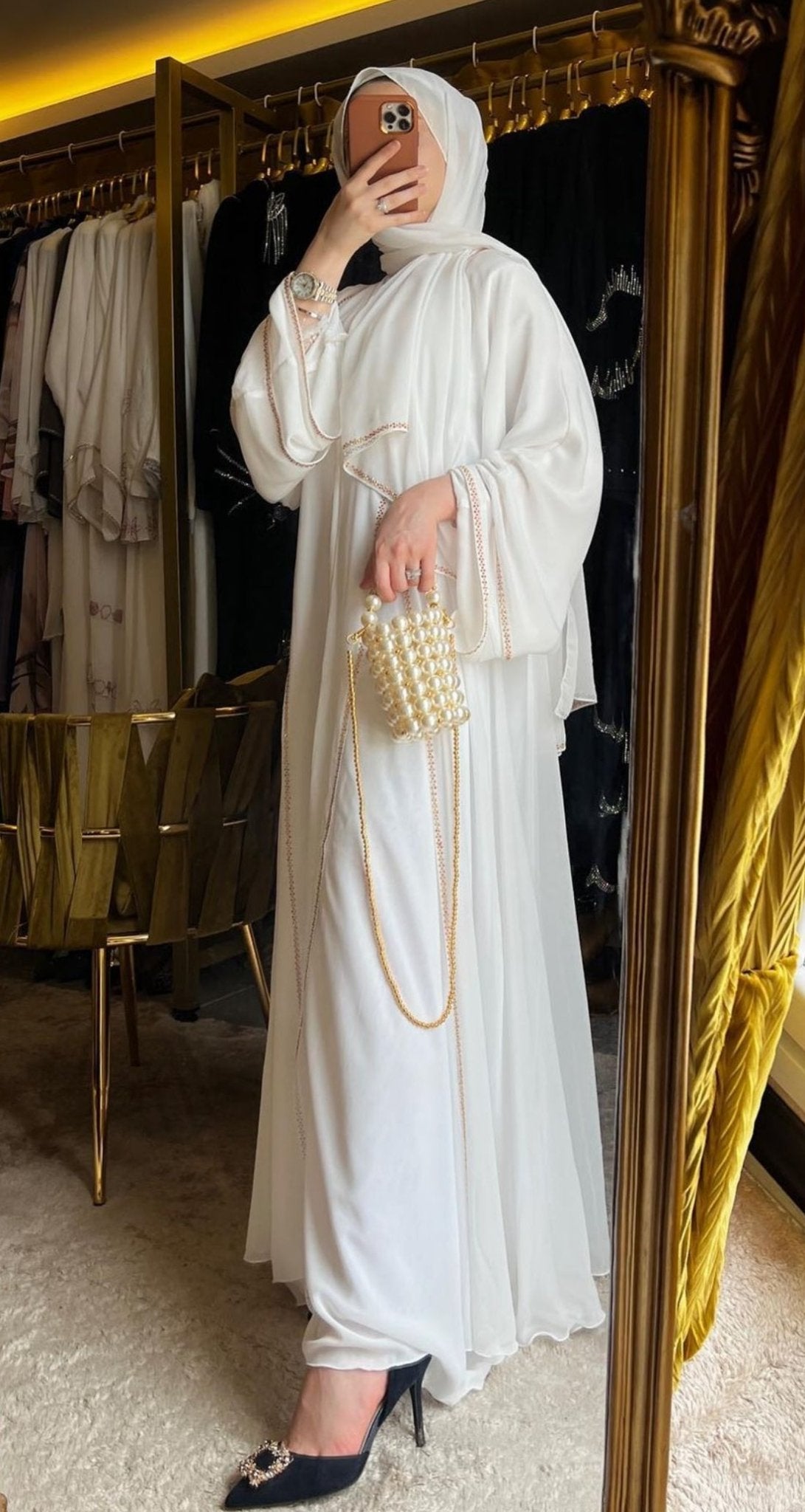 White abaya with golden stones - Emirati Abaya TRWhite abaya with golden stones